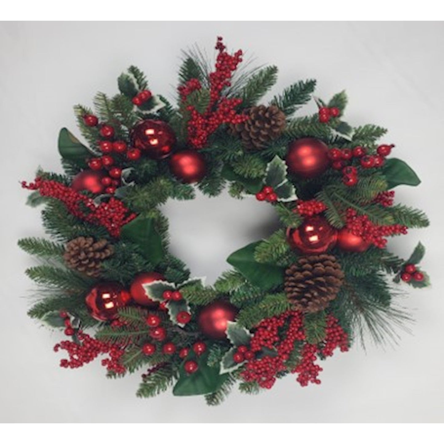 WREATH HOLLYBERRY & RED BALL 22IN