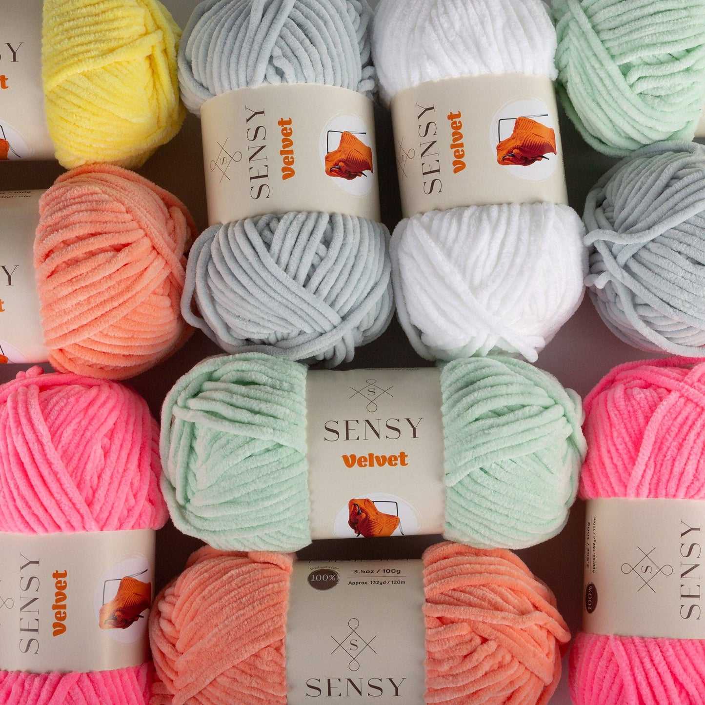 Sensy Velvet Yarn, Blanket Yarn, 3.5 oz, 132 Yards, Gauge 5 Bulky: Baby Blue / 1 Skein