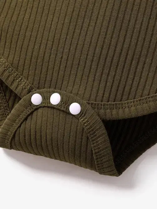 Baby Boy/Girl 95% Cotton Ribbed Turtleneck Romper: Apricot / 0-3 Months