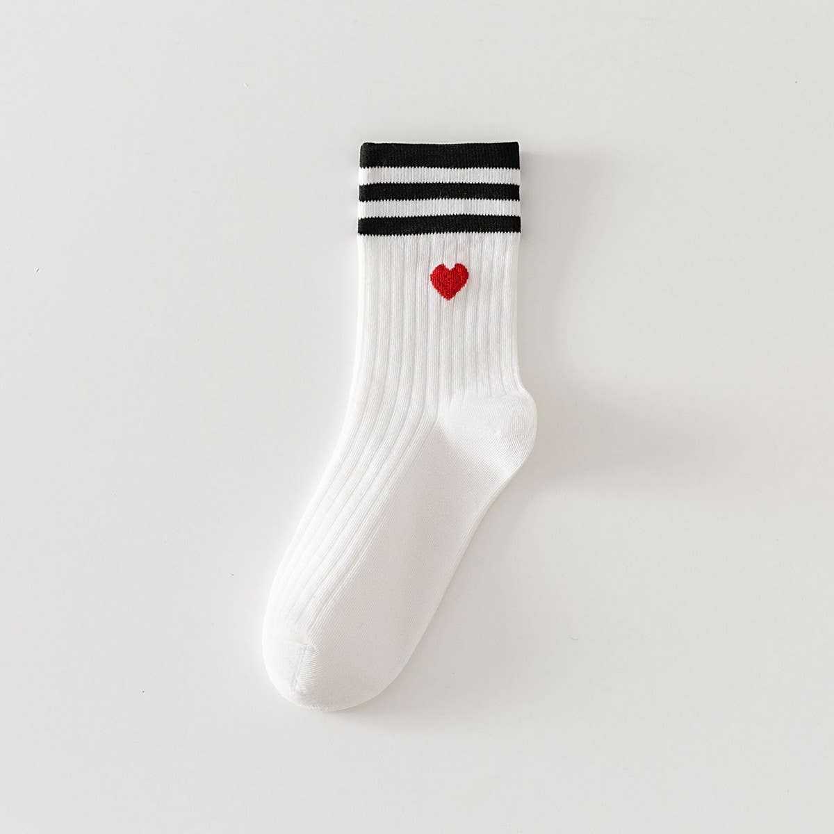 CWMS0900-RED-OS College Style Heart, Two Stripes Print Crew Socks