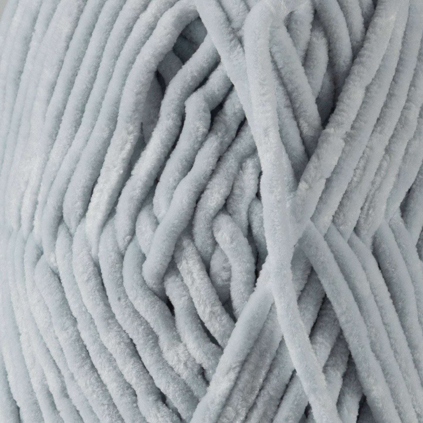 Sensy Velvet Yarn, Blanket Yarn, 3.5 oz, 132 Yards, Gauge 5 Bulky: Baby Blue / 1 Skein