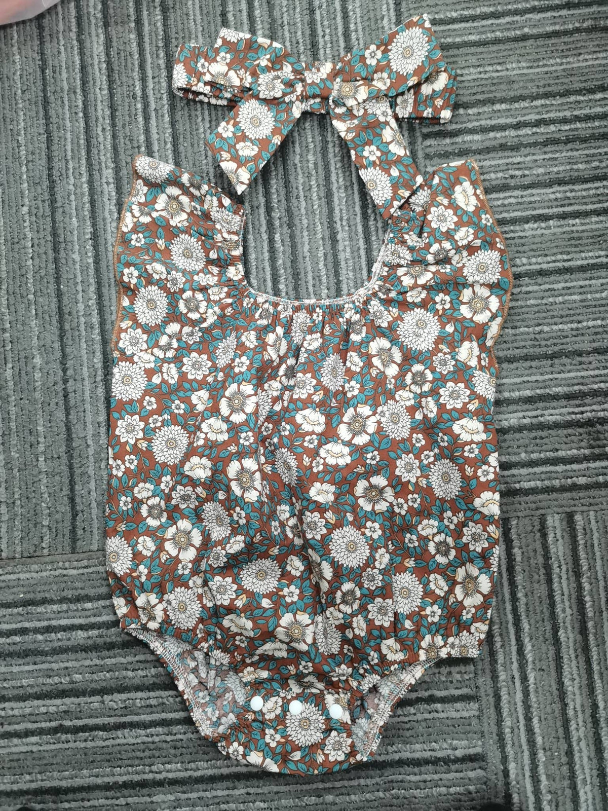 Girl's Sleeveless Romper with Floral Design, 100% Cotton: Brown / 0-3 Months