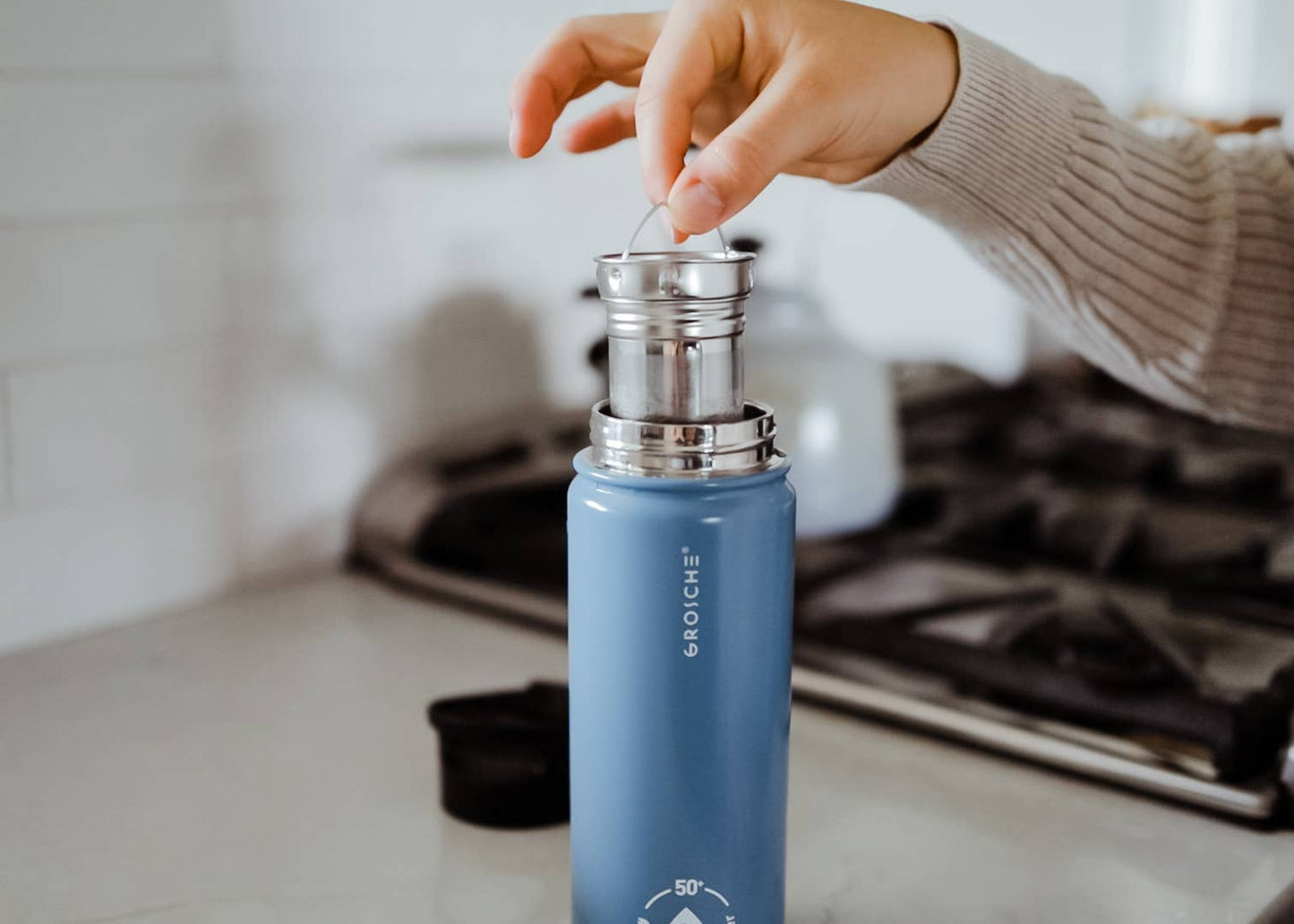 GROSCHE CHICAGO STEEL 16oz. Coffee & Tea Infuser Flask: Slate Blue