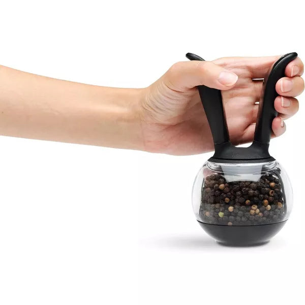 Chef'n PepperBall Black and Clear