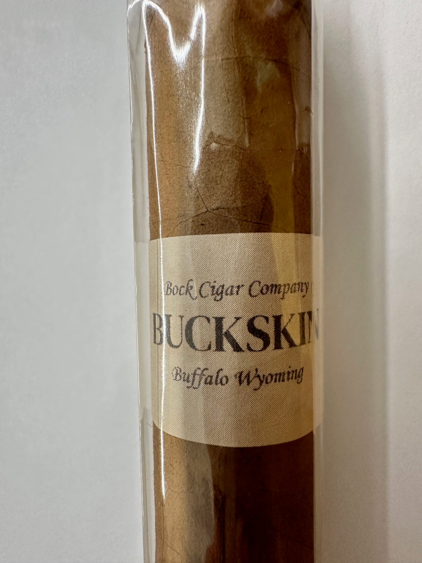 Buckskin Cigar