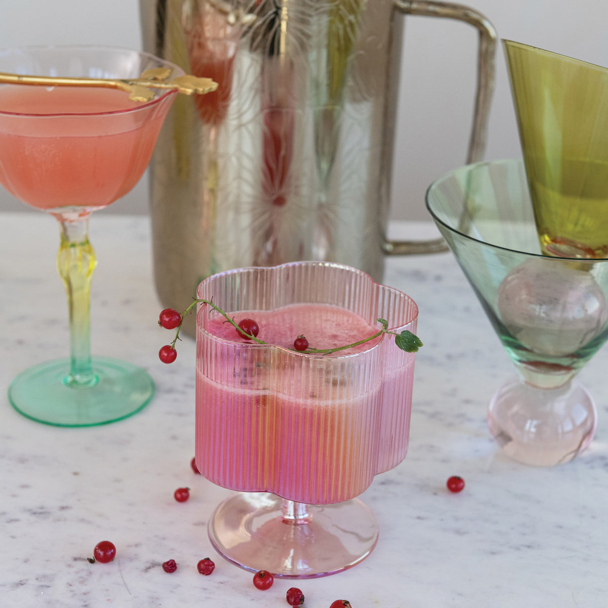 12 oz. Hand-Blown Pleated Flower Shaped Stemmed Wine Glass