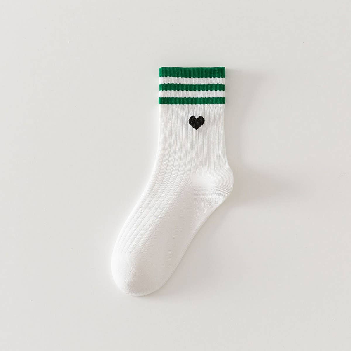 CWMS0900-WHITE-OS College Style Heart, Two Stripes Print Crew Socks
