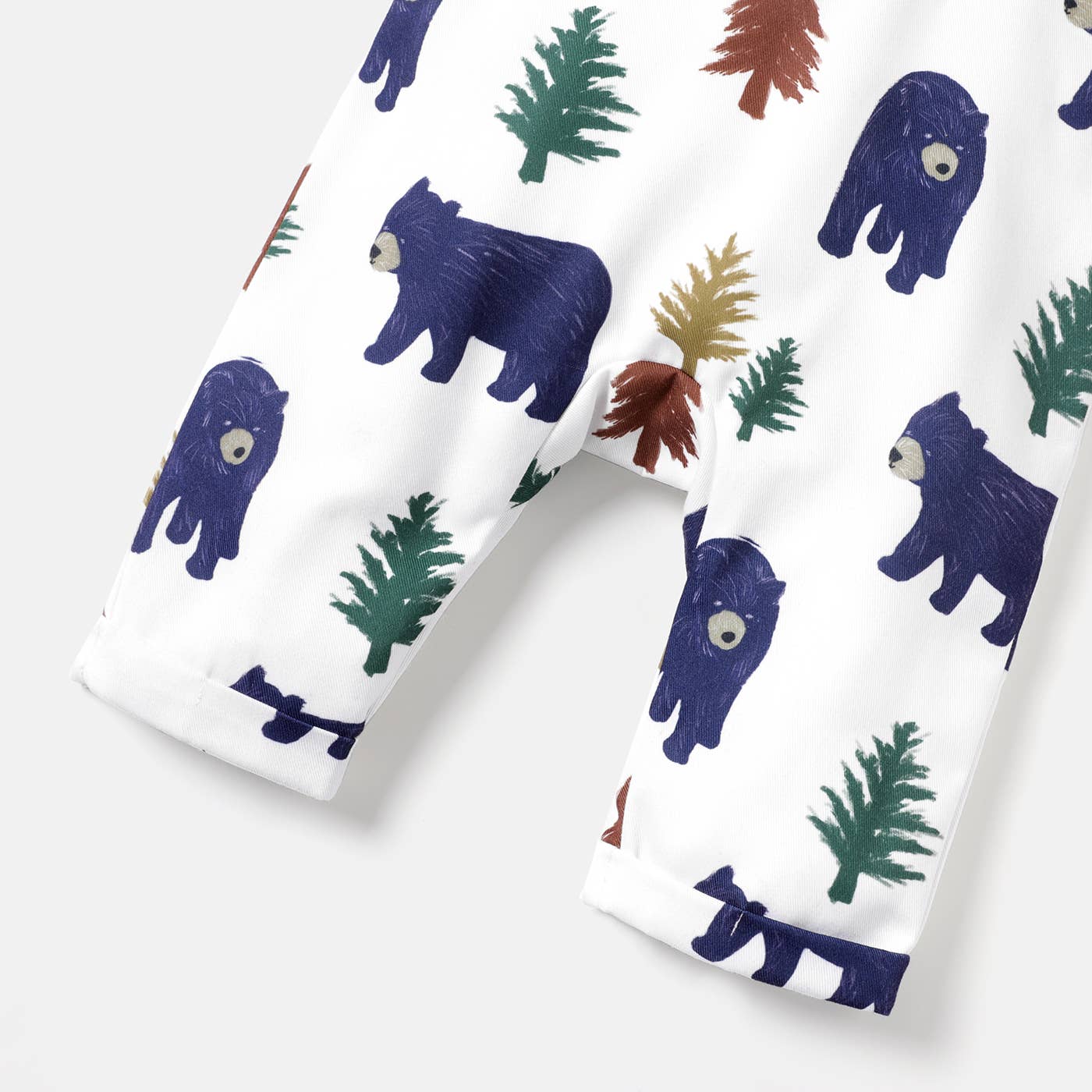 Baby Boy/Girl Allover Bear Print Overalls: Multi-color / 12-18 Months