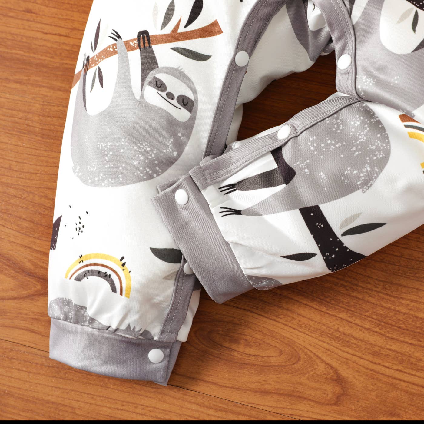 Baby Boy Cartoon Sloth Print White Long-sleeve Jumpsuit: 12-18 Months / White