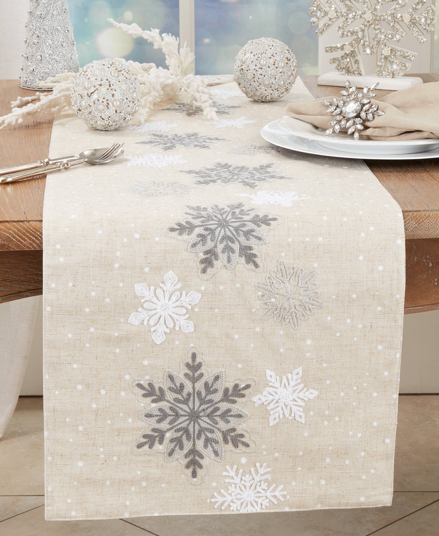 Snowflakes Runner: Natural / 16"x70"