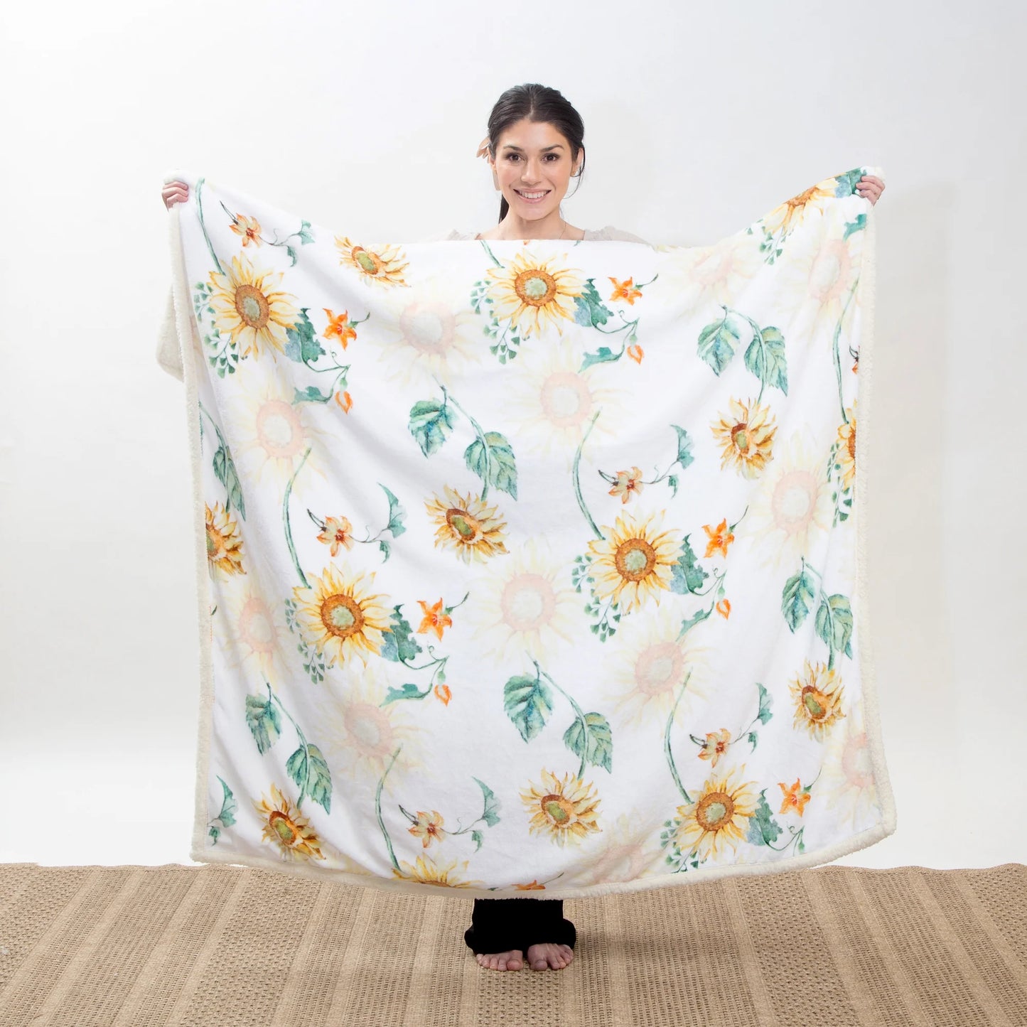 JP923 Carsten's Sunflower Plush Throw Blanket