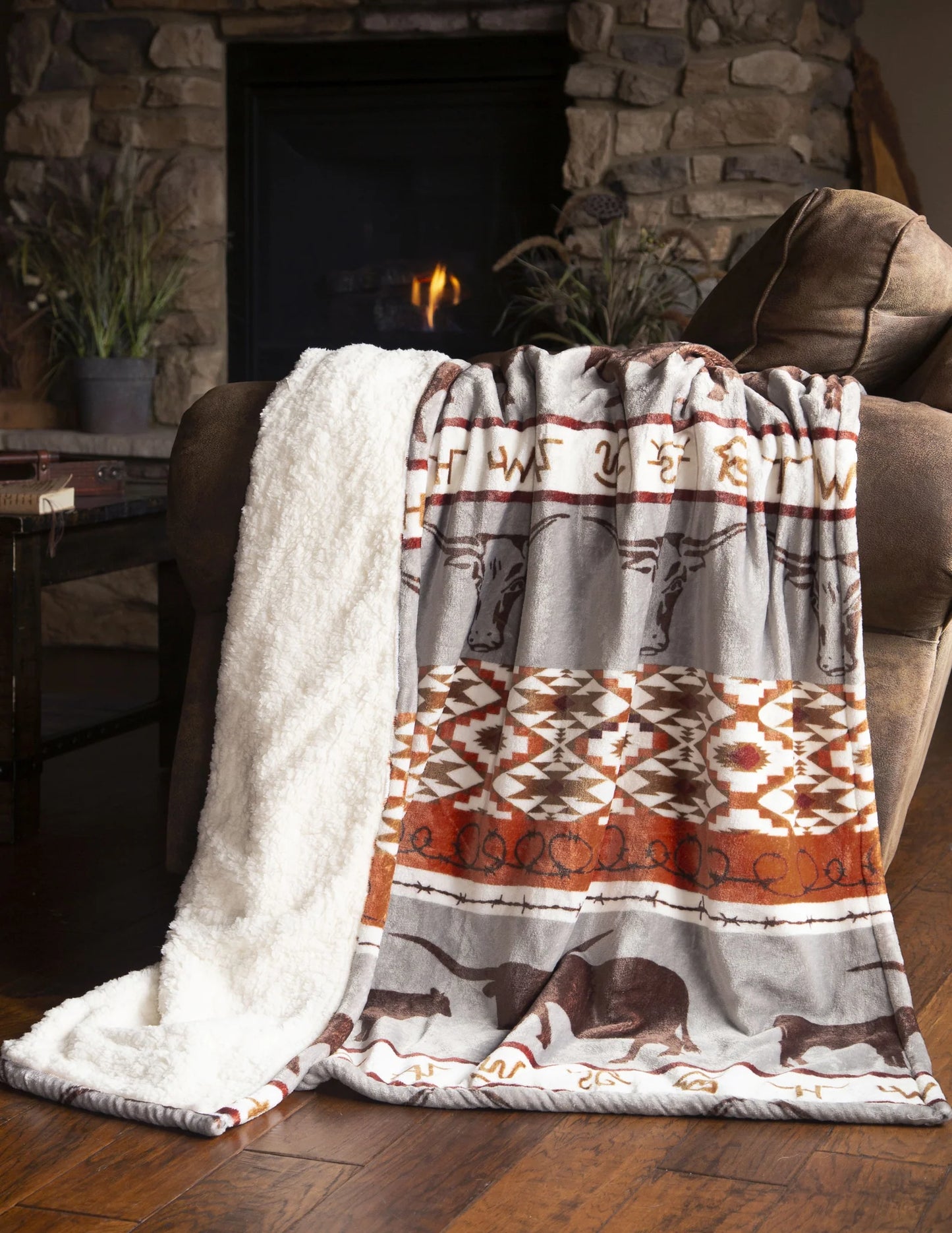 JP968 Carsten's Longhorn Plush Throw Blanket