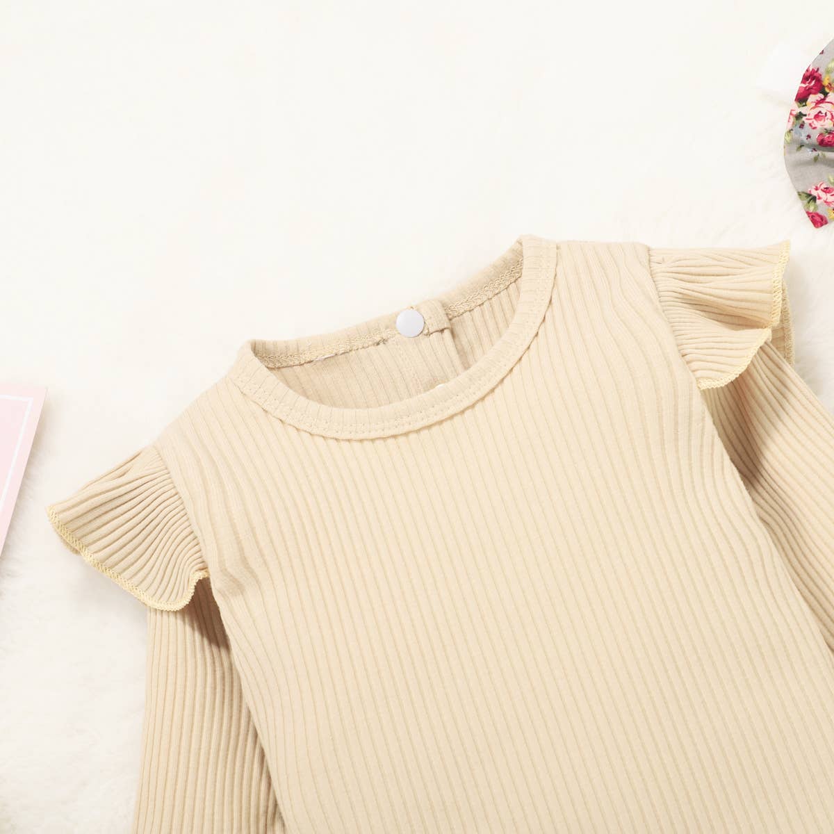 Ribbed 3pcs FloralRuffle Decor Long-sleeve Baby Set: Khaki / 12-18 Months