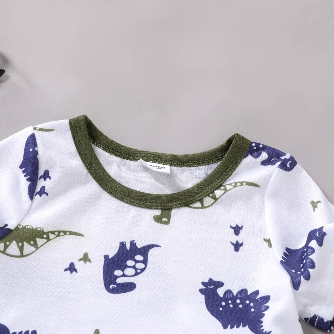 2pcs Baby Boy All Over Dinosaur Tee  Shorts Set: Army green / 9-12 Months
