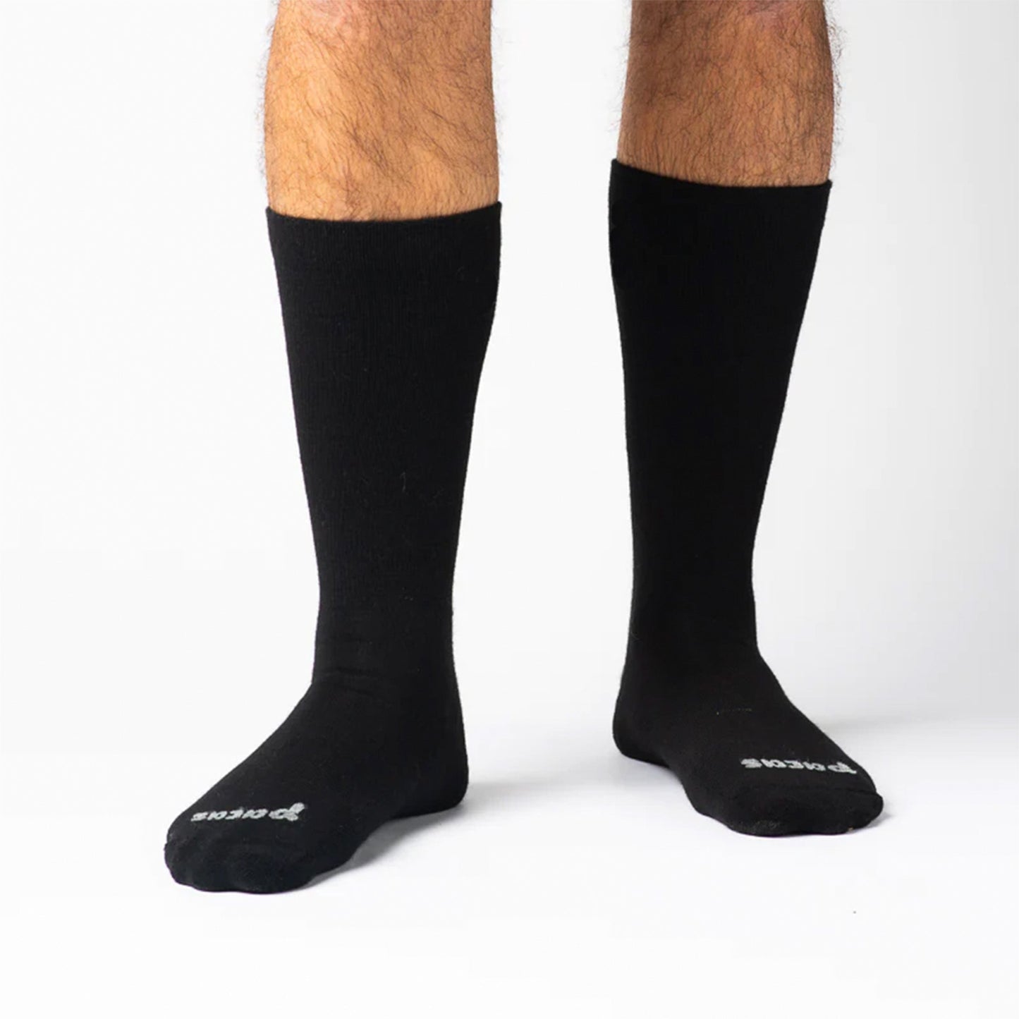 Pacas Men's Crew Socks - Solid Black - Medium/Large (US 7-10)