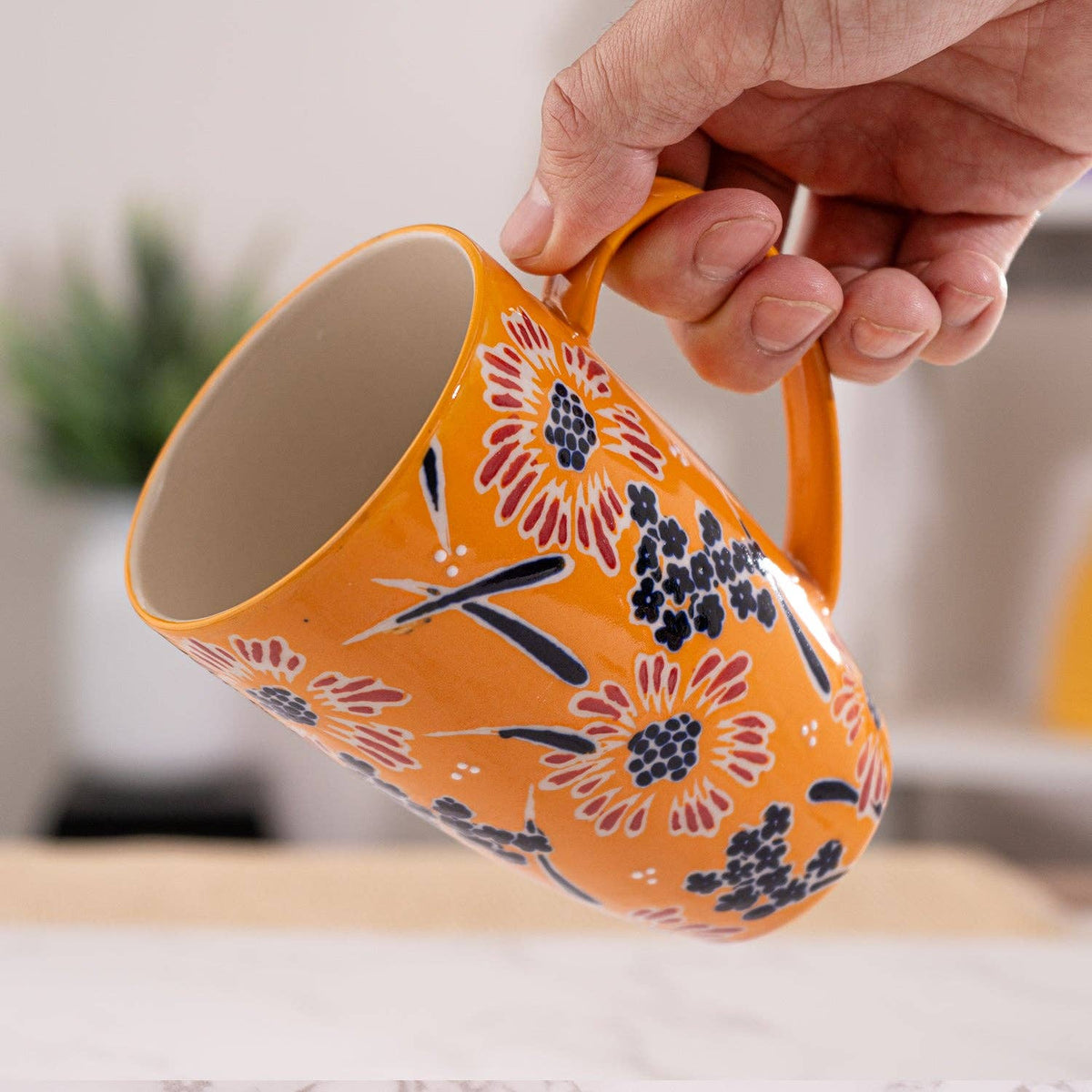Yellow Flower Porcelain Tea Mug with Lid and Infuser – 15 oz