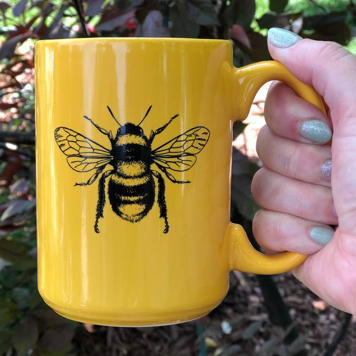 BEE COFFEE MUG
