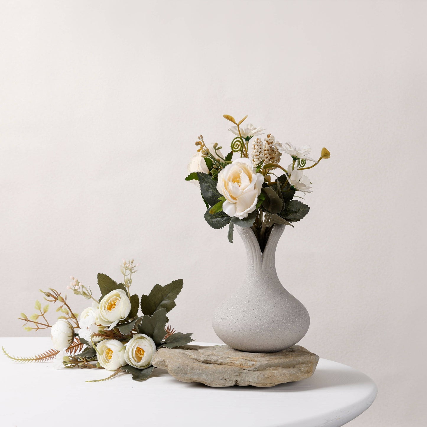 Flower Vase Recycled Ceramic Eco-Clay Grey