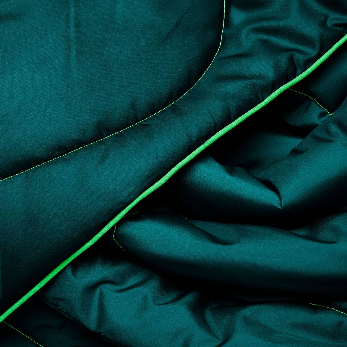 Travel Puffy Blanket - Sea Moss: Travel