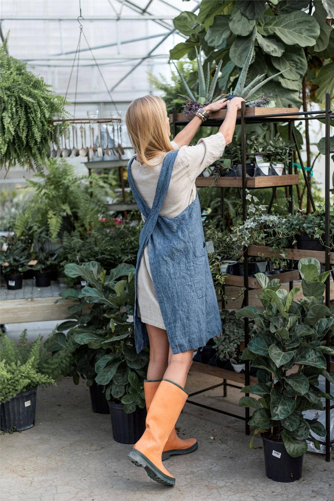 Linen Pinafore ( Japanese Apron): Marine blue / One Size ( US 14 and up or for oversized/loose look)
