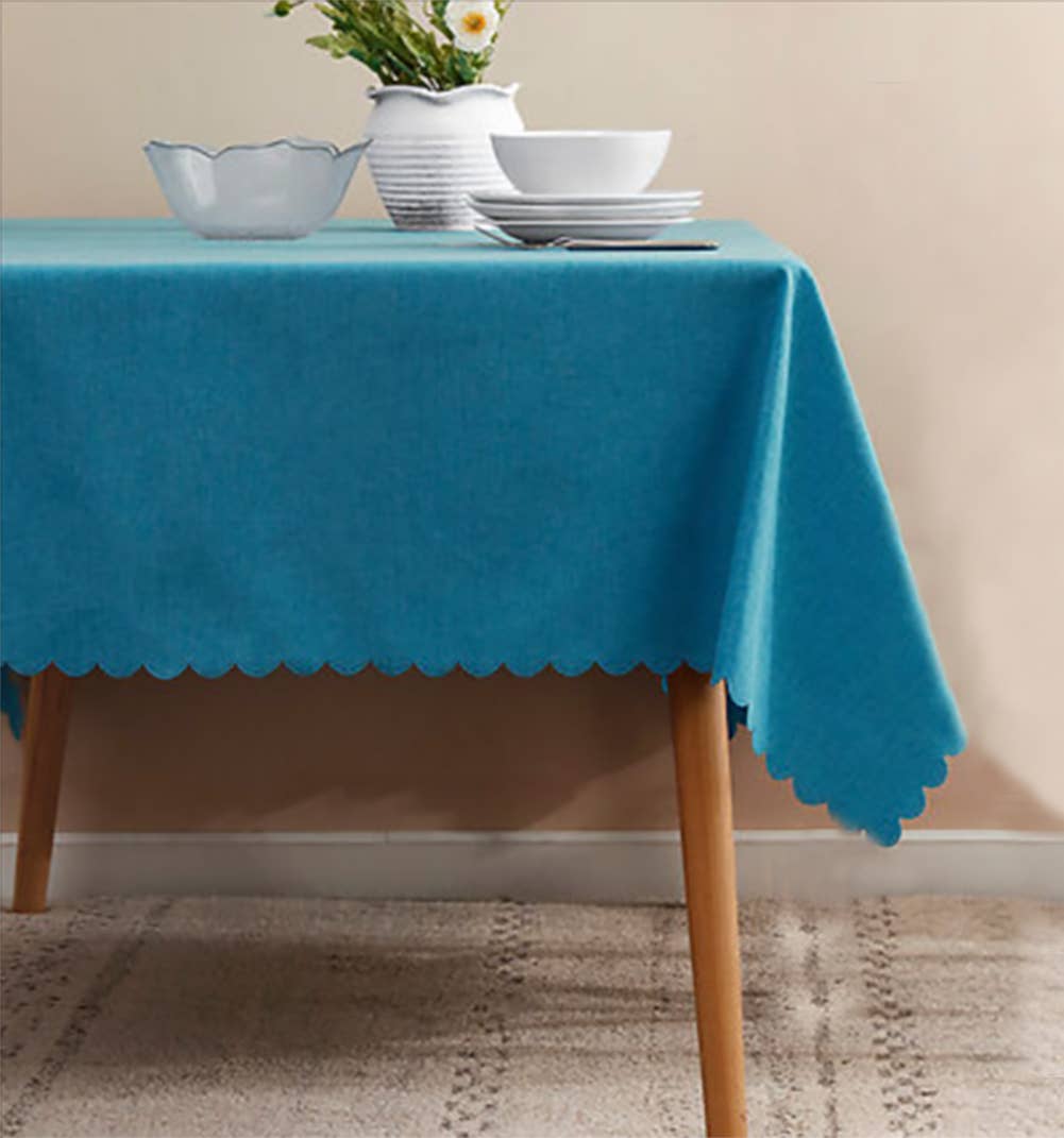 Scalloped Trim Wrinkle-Free Heat-Resistant Tablecloth: 56" Round / Slate