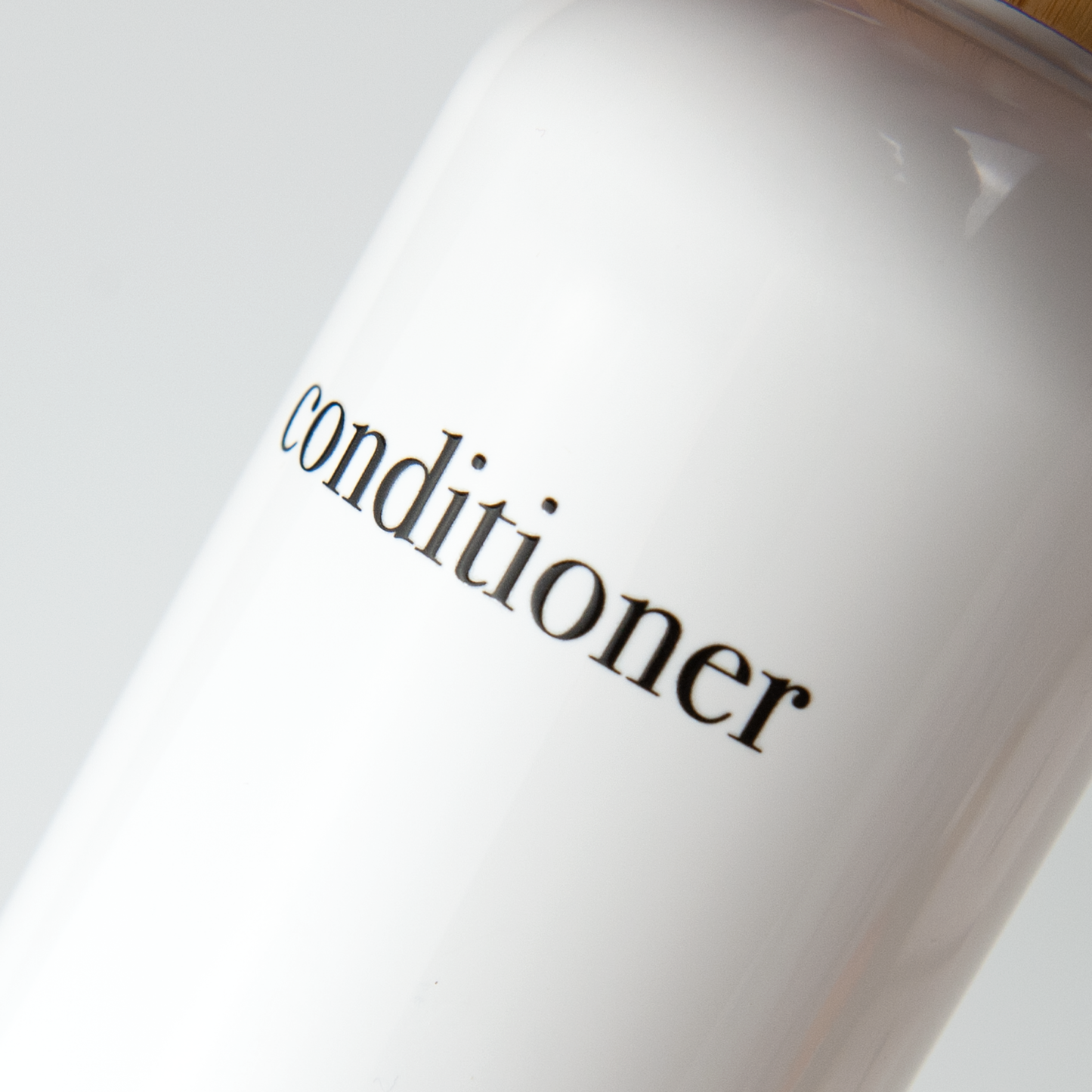 Shampoo & Conditioner Bottle Sets - Refillable | White Dispensers | Bamboo or Plastic Tops: White / Conditioner / Black / Plastic