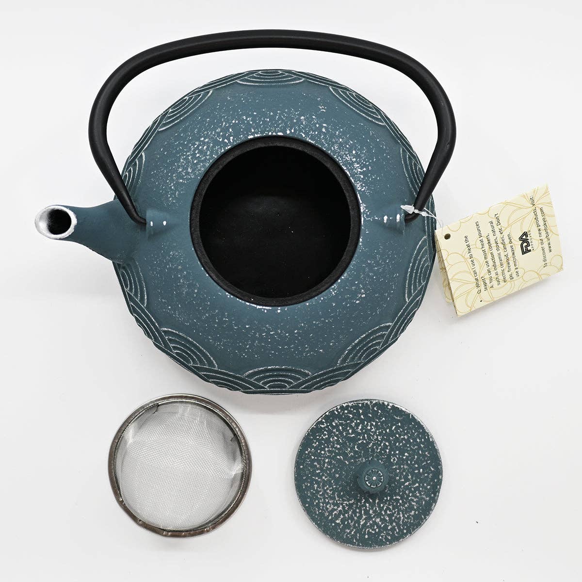 Blue Seigaiha Design 40oz Cast Iron Tea Pot (1/8)