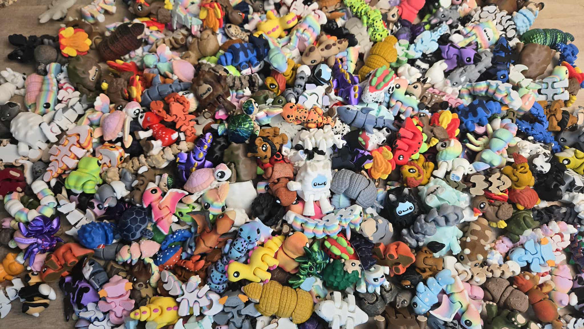 Micro Critters - 3D Printed Cute Fidget Animals Cryptid Pets: 100 Pack