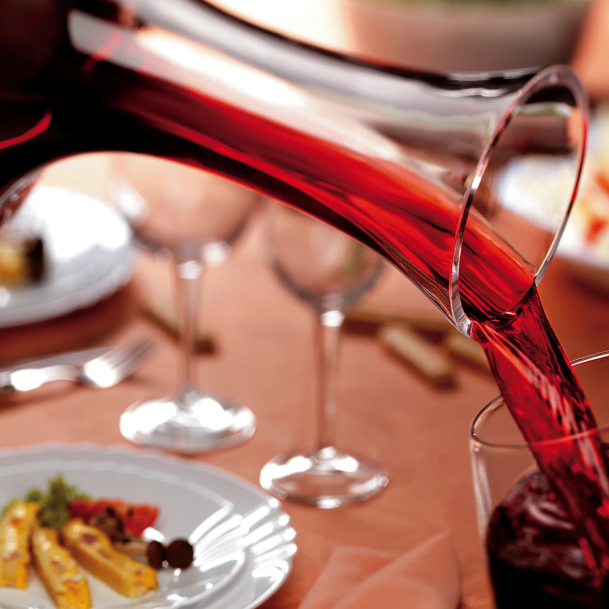 Premium Wine Decanter - 65.25oz