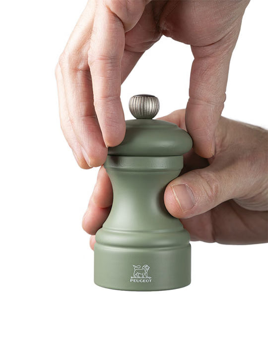 Manual Pepper Mill in Wood, Fern Green, 12 cm - 4 in