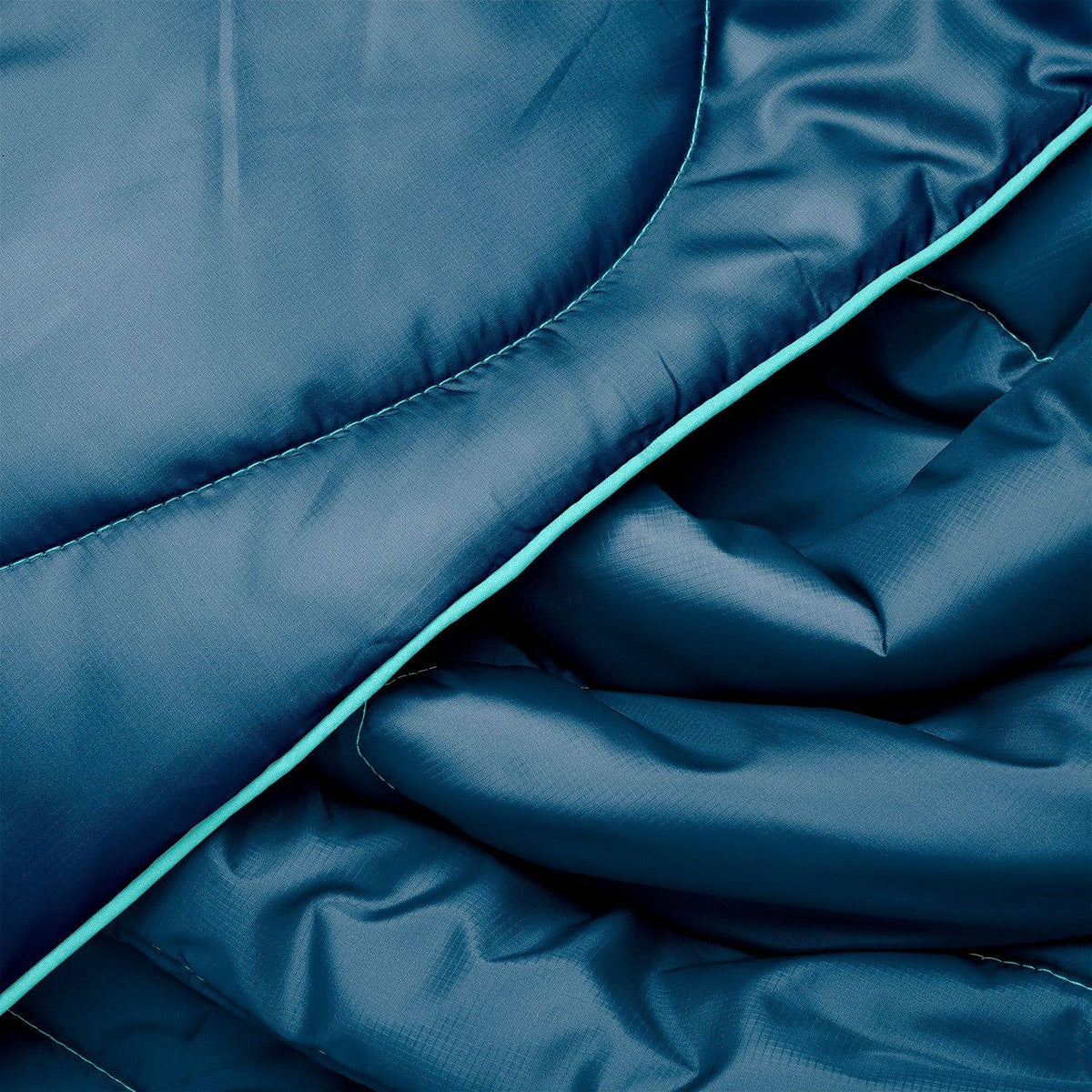Travel Puffy Blanket - Deepwater: Travel
