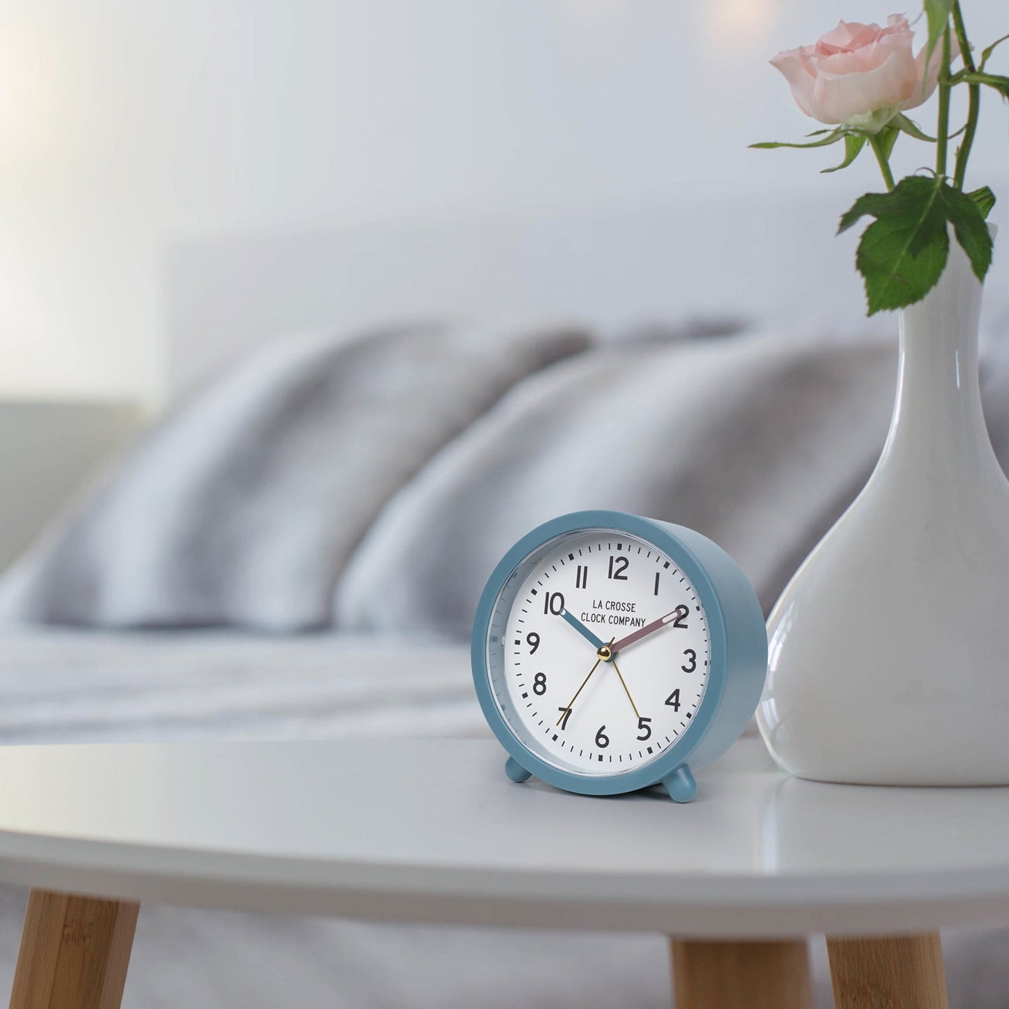 4.4-inch Analog Quartz Alarm Clock