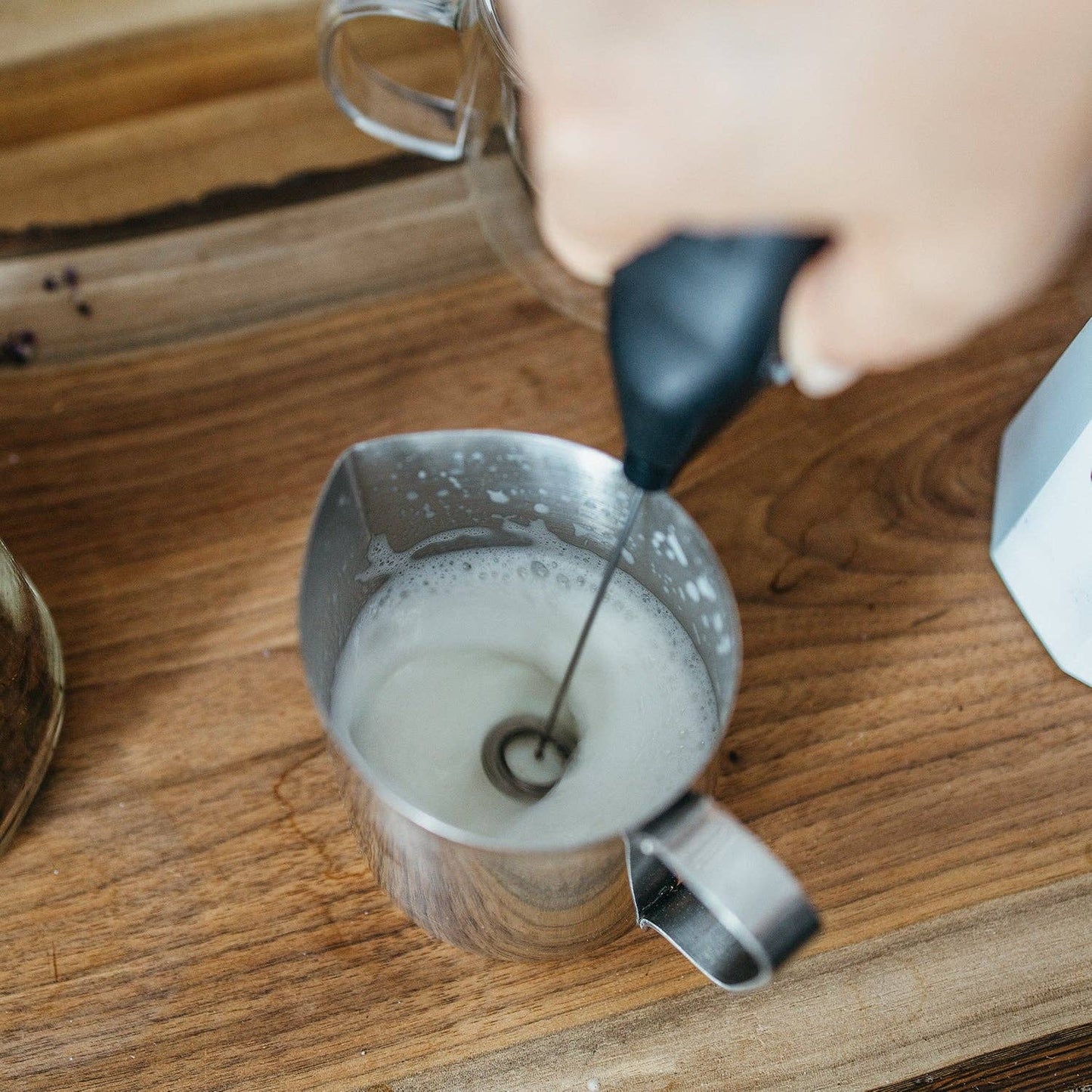 GROSCHE E-Z Latte Milk Frother: Black