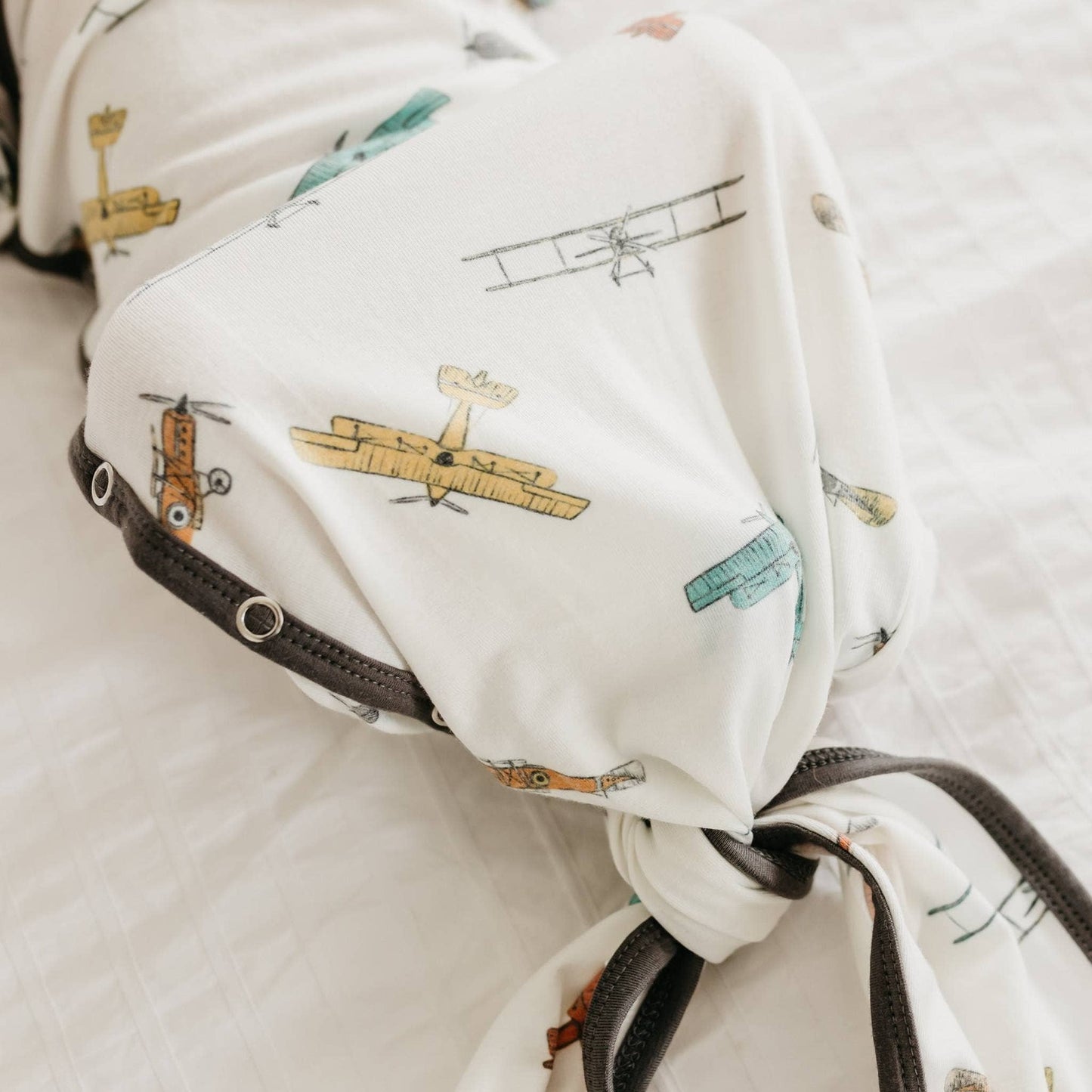 Newborn Knotted Gown - Ace