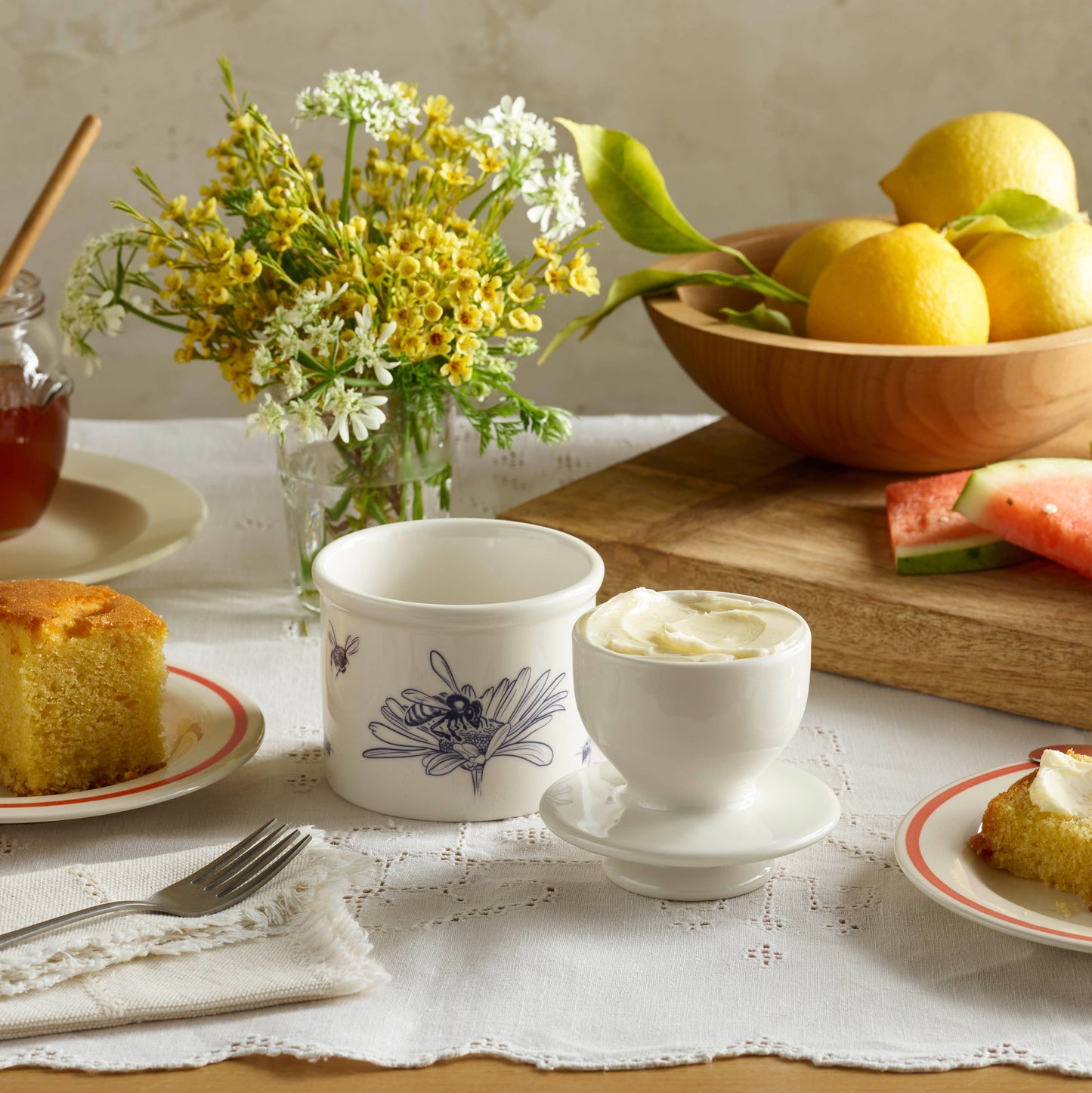 The Original Butter Bell® Crock - Farmhouse Honey Bee