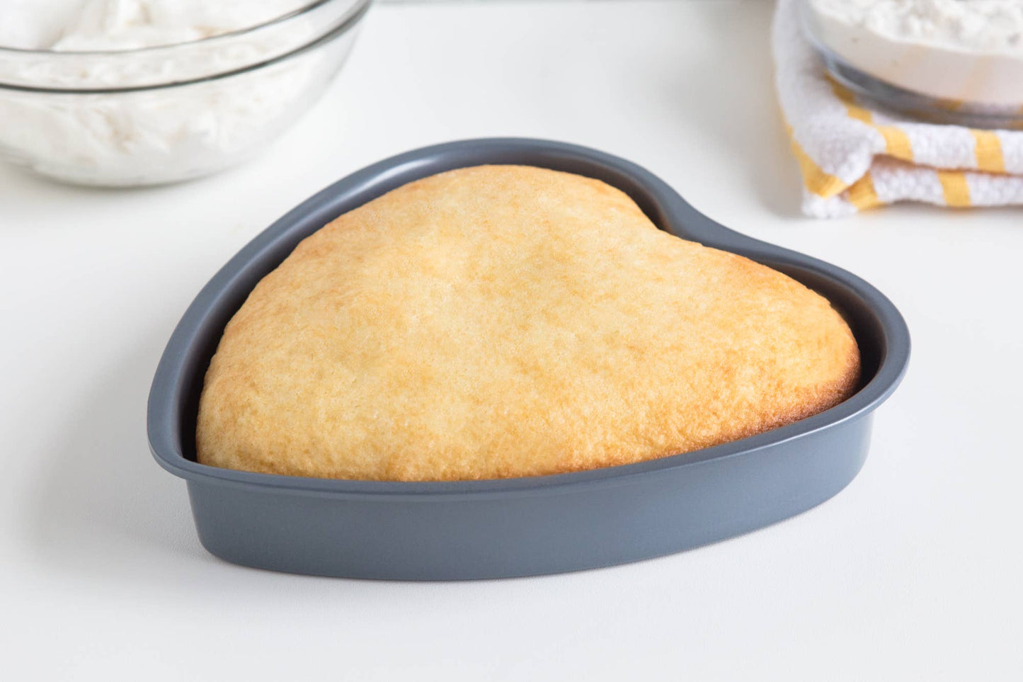 Fox Run Preferred Non-Stick Heart Cake Pan, 8"
