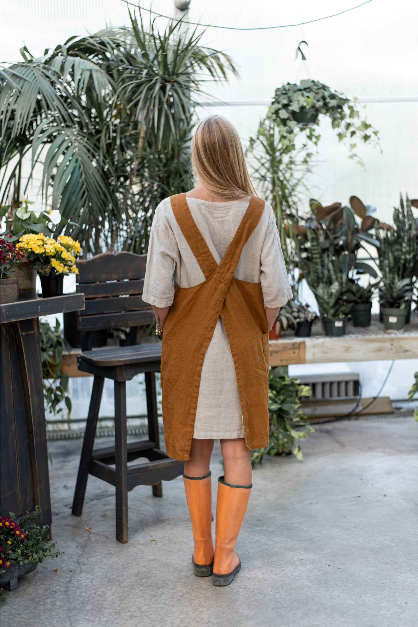 Linen Pinafore ( Japanese Apron): Marine blue / One Size ( US 14 and up or for oversized/loose look)