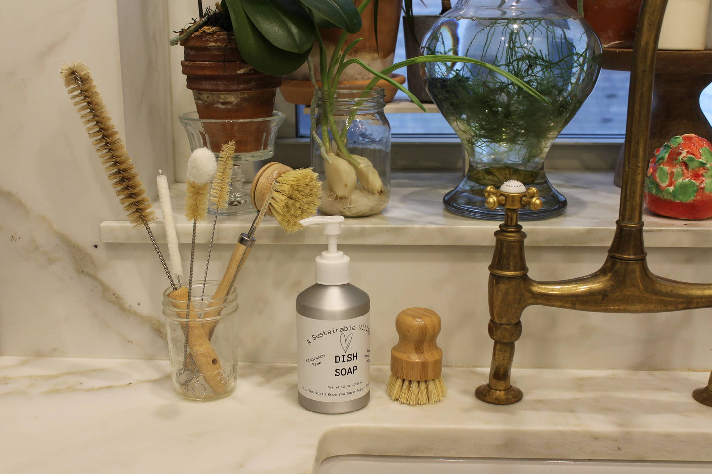 SISAL KITCHEN BRUSH WITH HANDLE