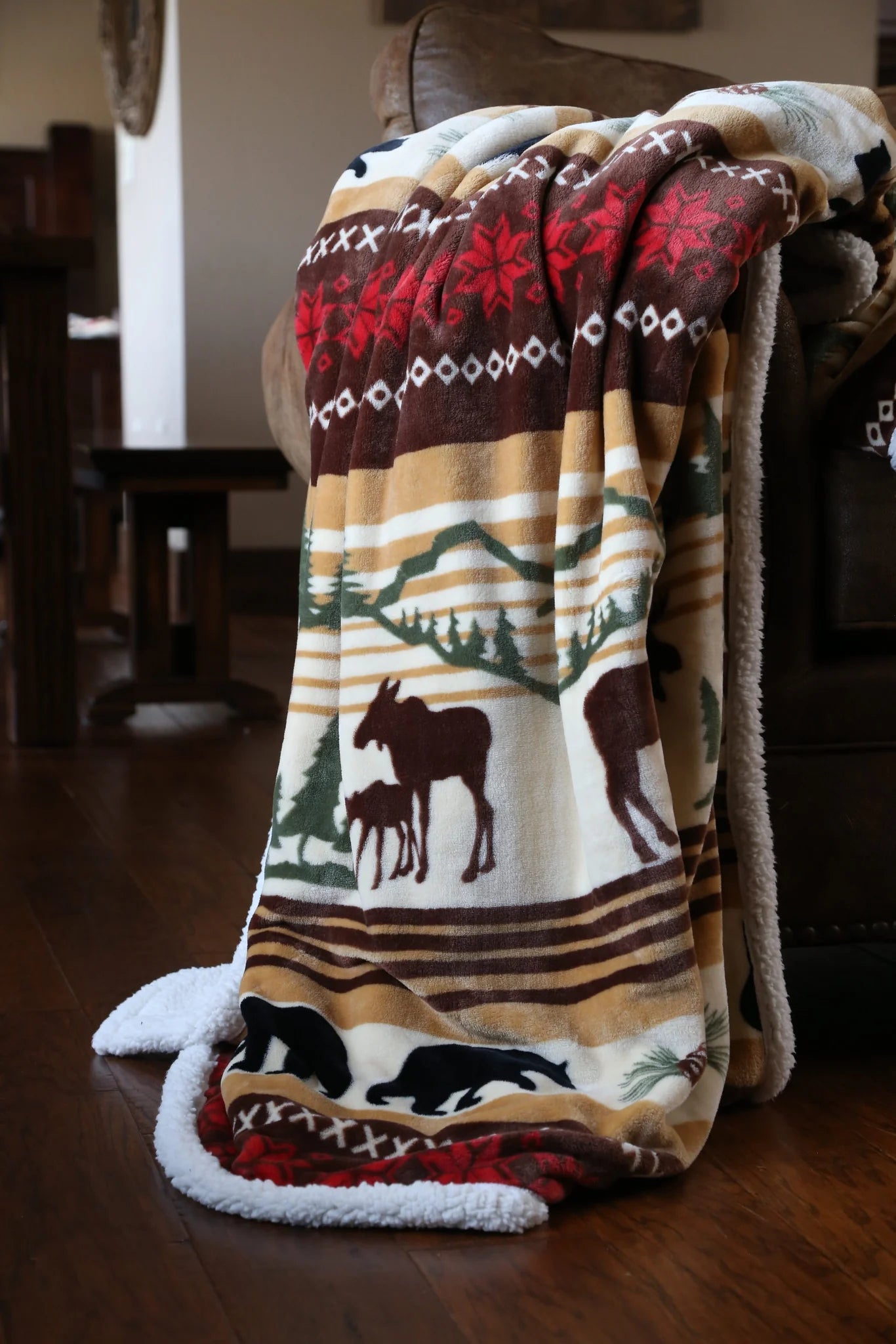 JP513 Carsten's Hinterland Plush Throw Blanket