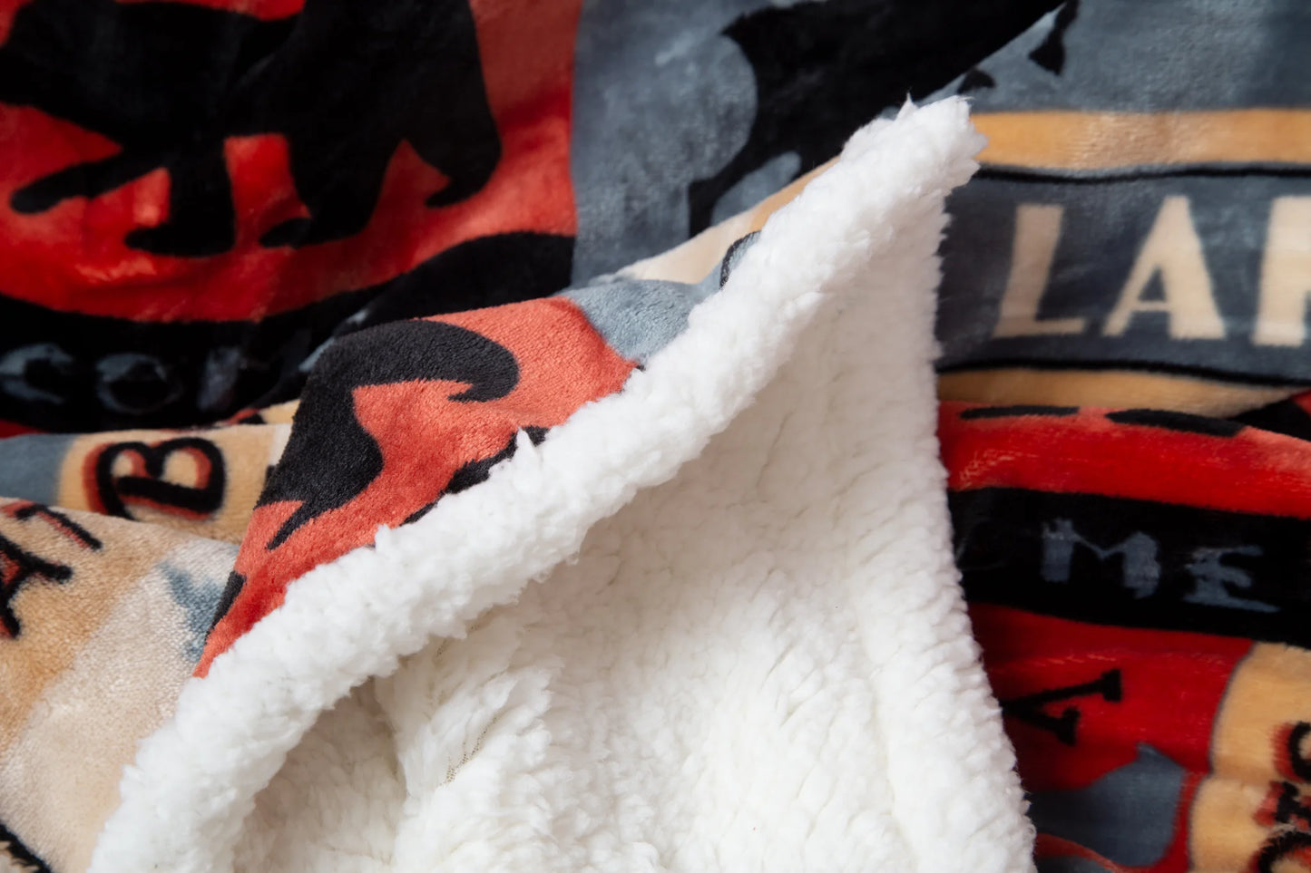 JP707 Carsten's Lake Plush Throw Blanket