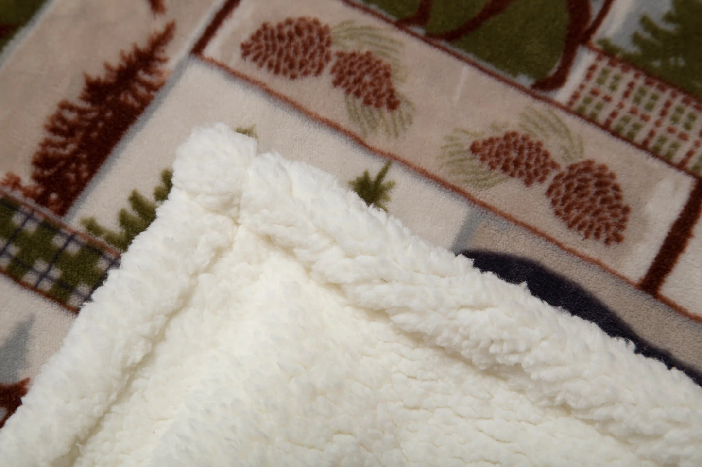 JP814 Carsten's Vintage Lodge Plush Throw Blanket