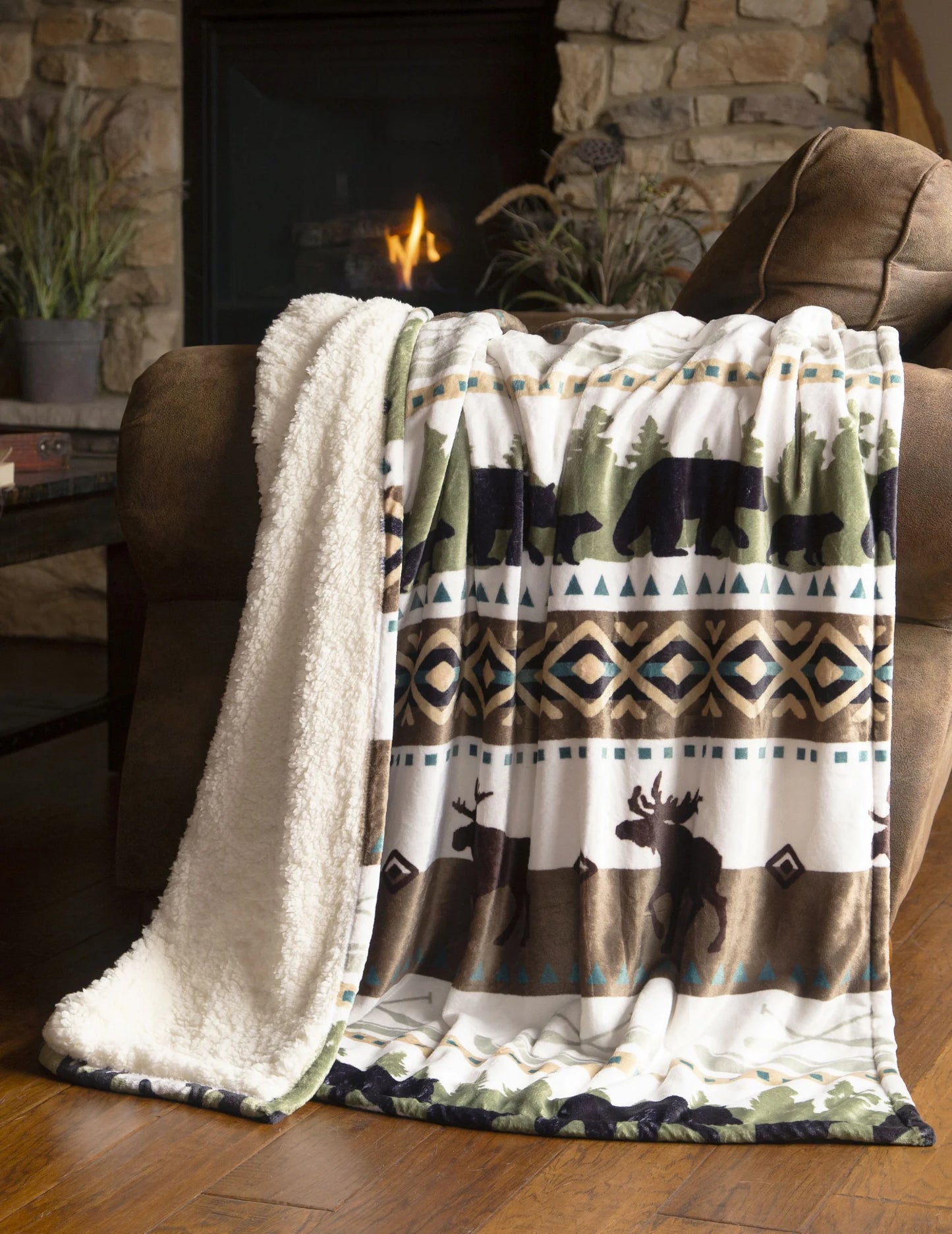 JP952 Carsten's Hidden Lake Plush Throw Blanket