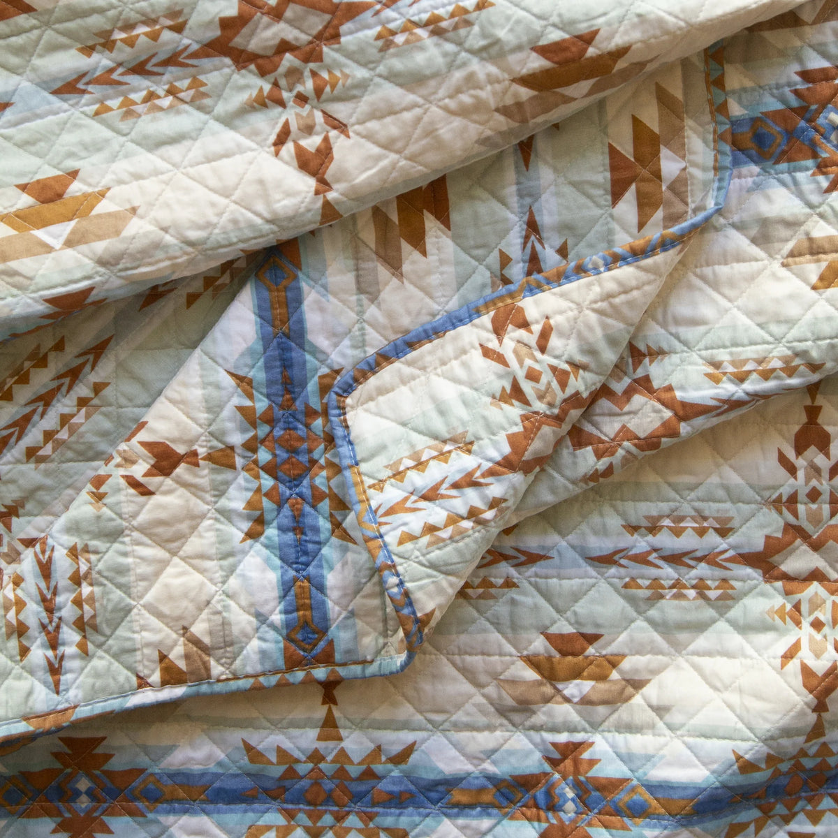 JQ414 Carsten's Stack Rock Southwest Quilt King Set