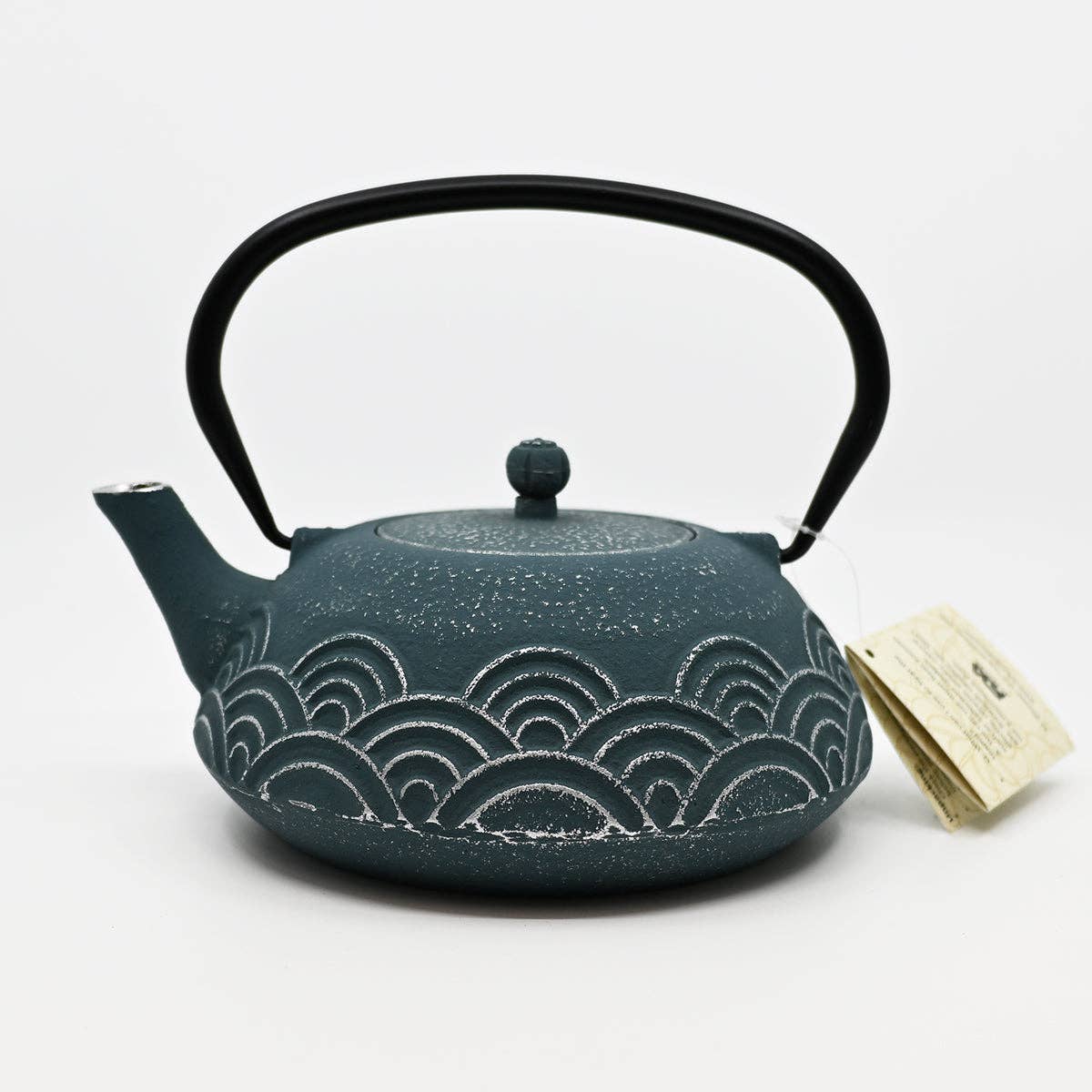 Blue Seigaiha Design 40oz Cast Iron Tea Pot (1/8)