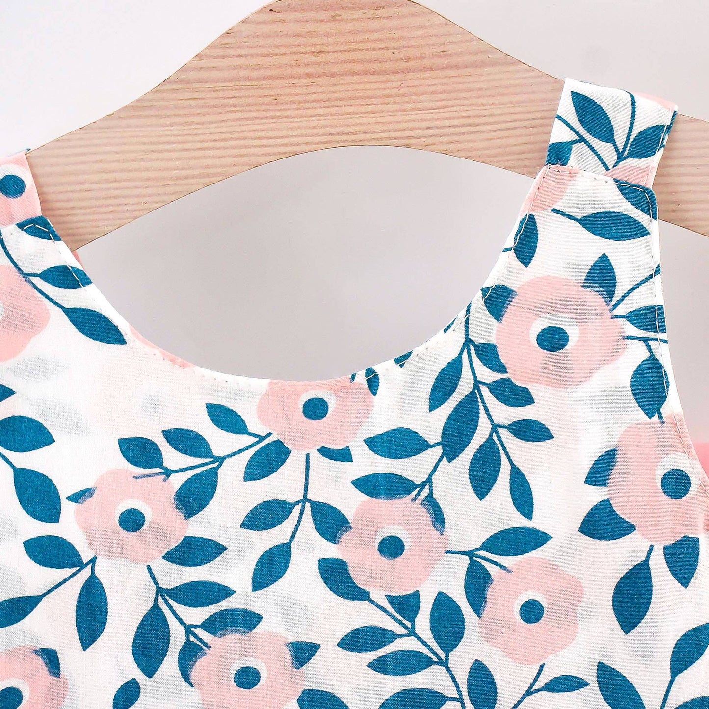 2pcs Floral Print Bowknot Sleeveless Baby Dress: Pink / 6-9 Months