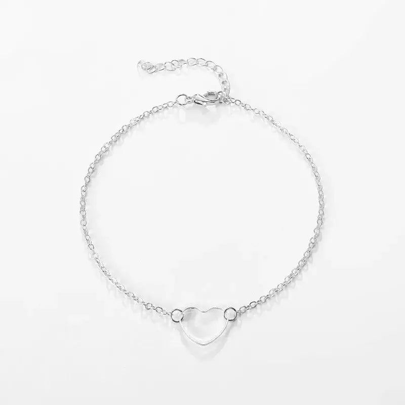 Dainty Gold Heart Charm Bracelet