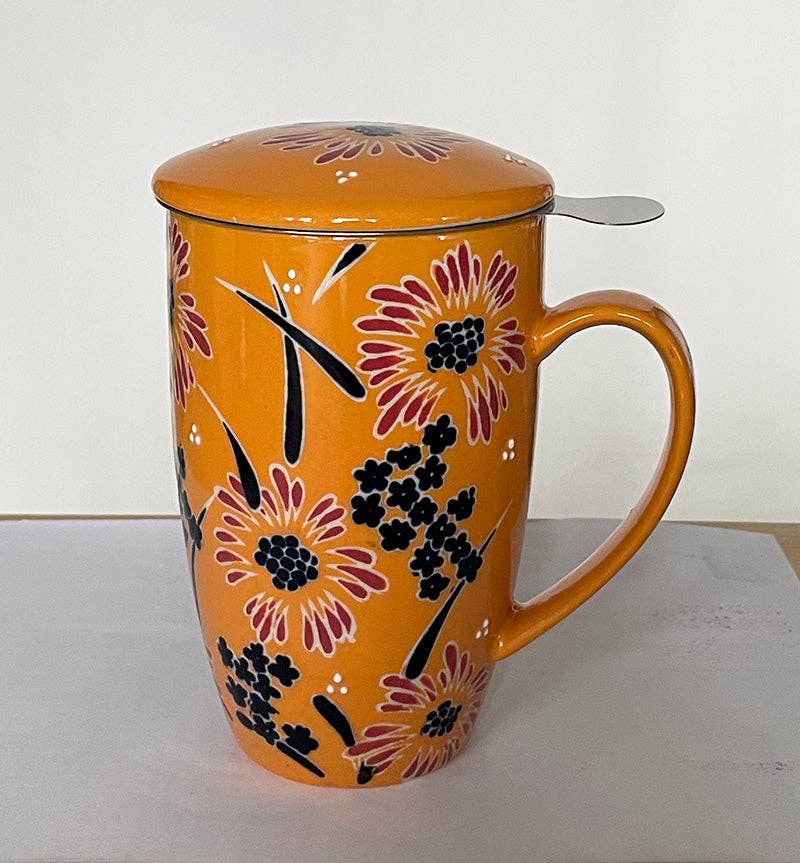 Yellow Flower Porcelain Tea Mug with Lid and Infuser – 15 oz