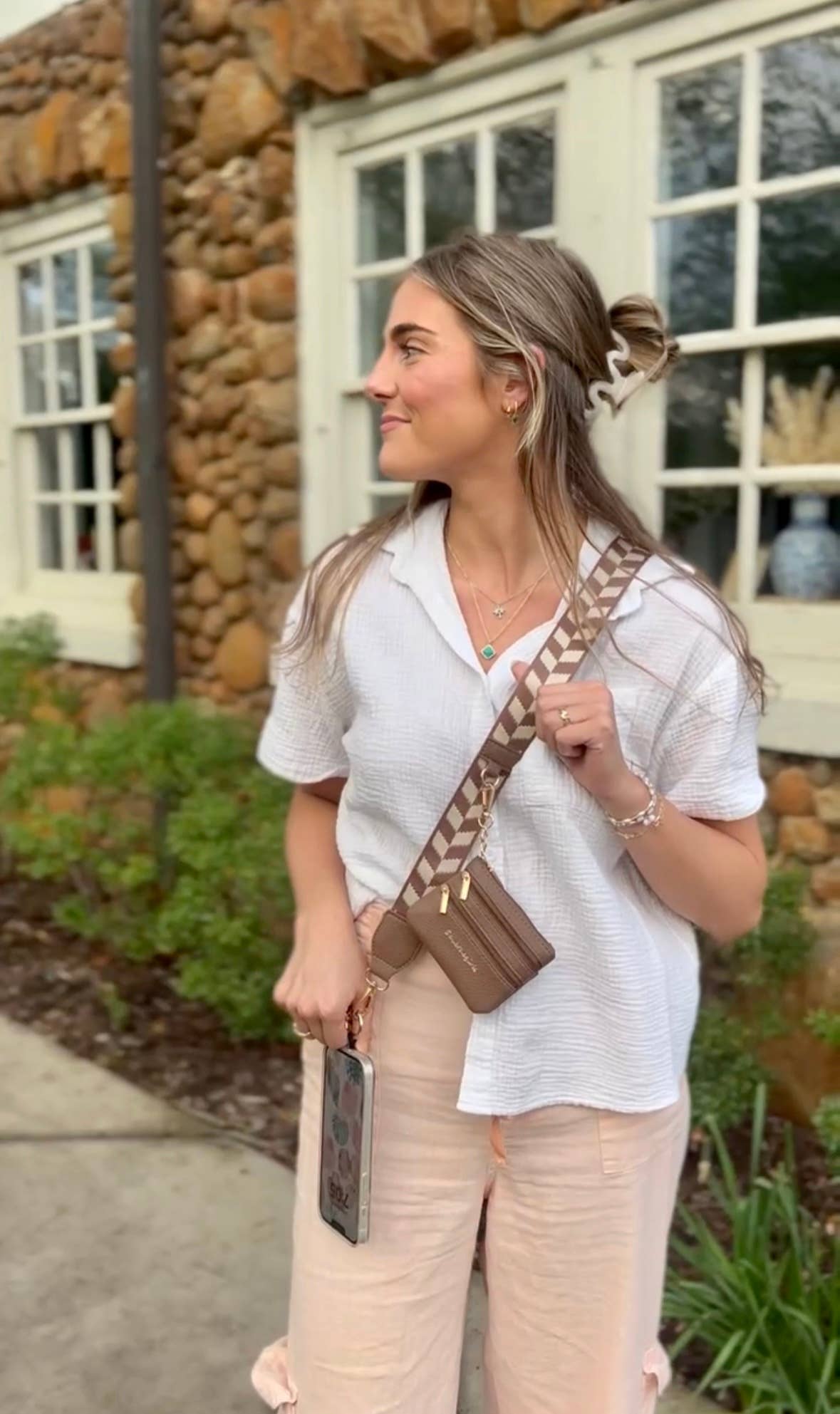 Clip & Go Crossbody Strap w/Zippered Pouch: Leopard