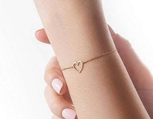 Dainty Gold Heart Charm Bracelet