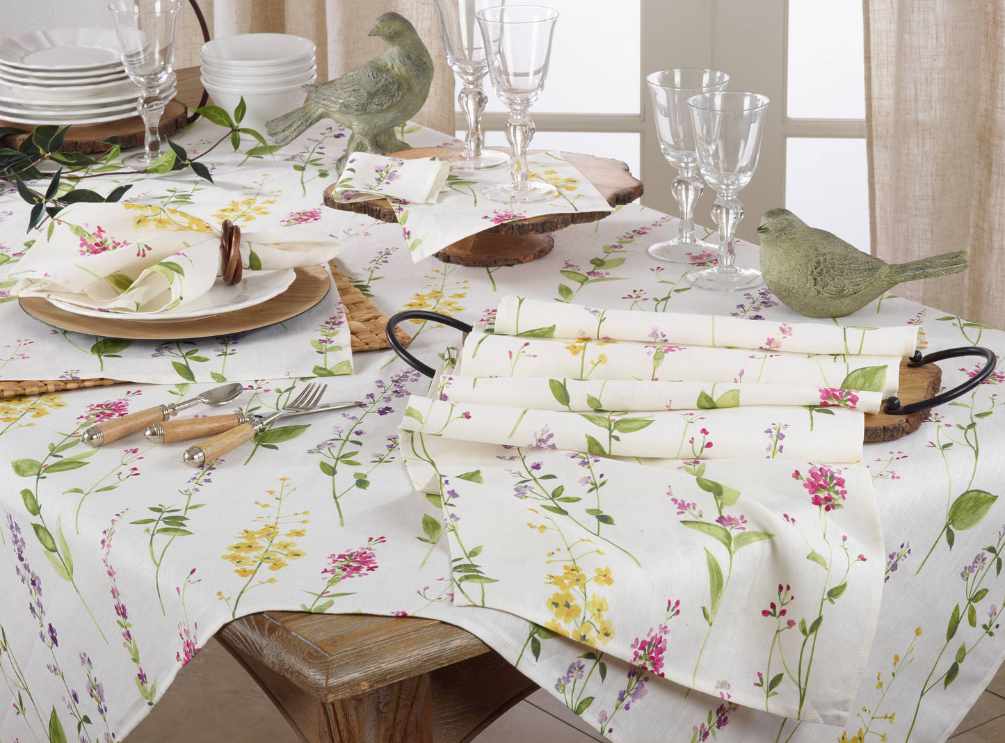 Watercolor Floral Stems Runner: Off-White / 16"x72"